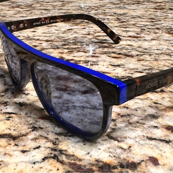 Louis Vuitton Accessories Louis Vuitton Oliver Sunglasses